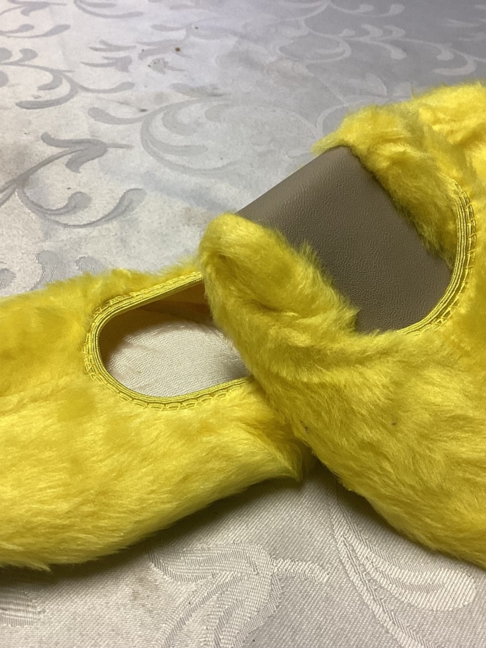 Ballet slippers, size 10, yellow really cute fuzzy vintage